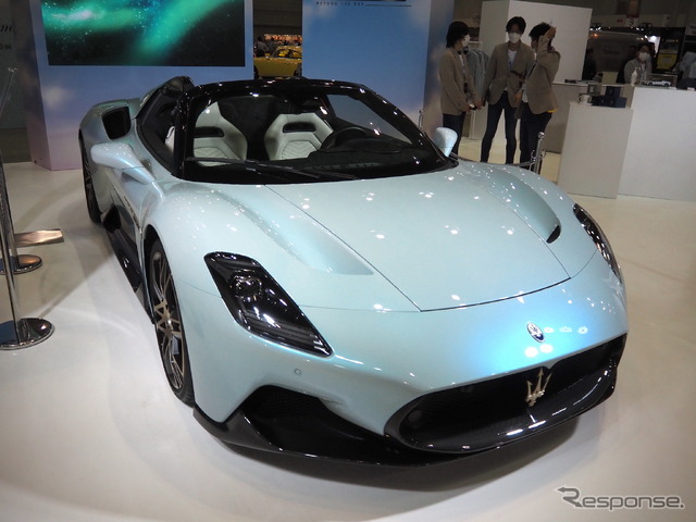 マセラティ MC20チェロ