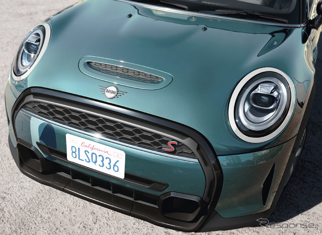 MINI コンバーチブル シーサイドエディション