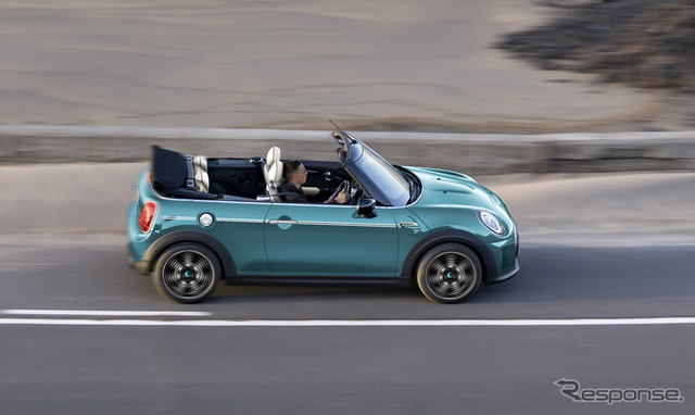MINI コンバーチブル シーサイドエディション