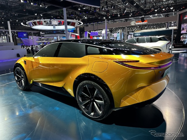 トヨタ bZ Sport Crossover Concept 智享クロスオーバー