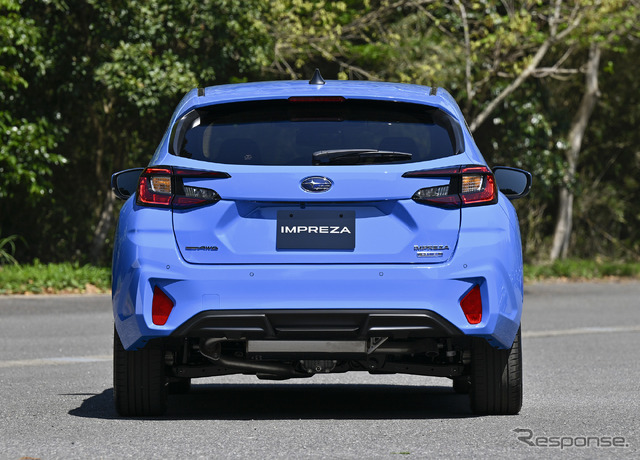 スバル インプレッサ 新型(プロトタイプ)