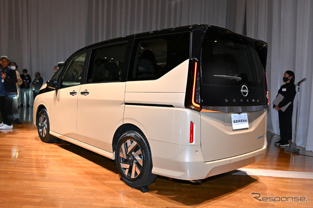 日産セレナ e-POWER