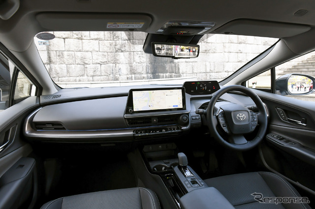 トヨタ プリウスPHEV