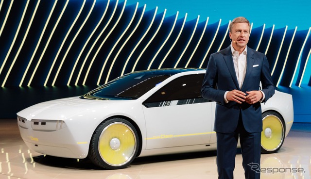BMW i Vision Dee(上海モーターショー2023)