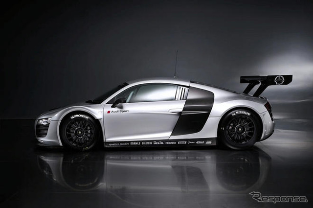 アウディ R8 レース仕様…第1号車をデリバリー