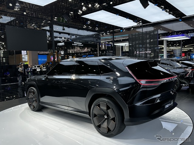 ホンダ e:N SUV 序 (上海モーターショー2023)