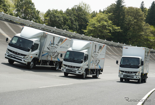 三菱ふそう eキャンター 新型。左からLサイズ、Mサイズ、Sサイズ。
