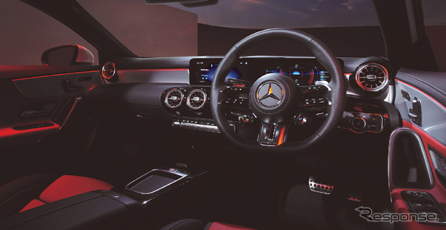 メルセデスAMG A35 4MATIC