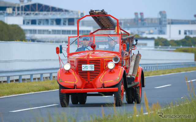 ニッサン180型消防ポンプ自動車