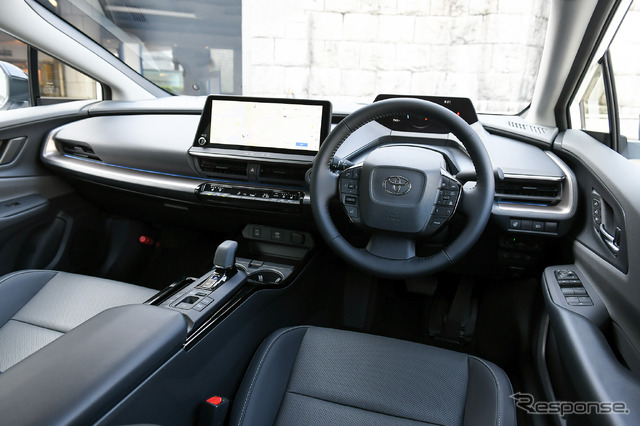 トヨタ プリウスPHEV