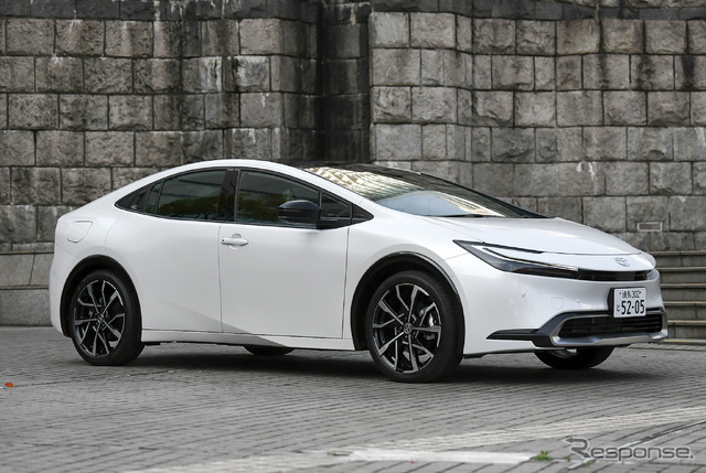 トヨタ プリウスPHEV