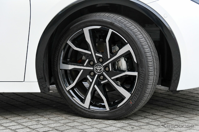 トヨタ プリウスPHEV