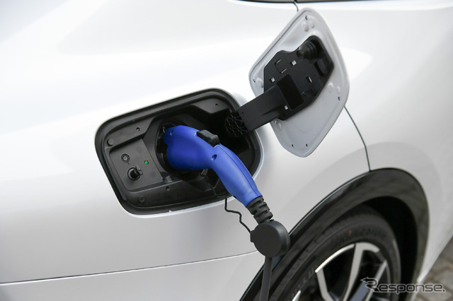 トヨタ プリウスPHEV