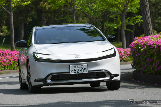 トヨタ プリウスPHEV
