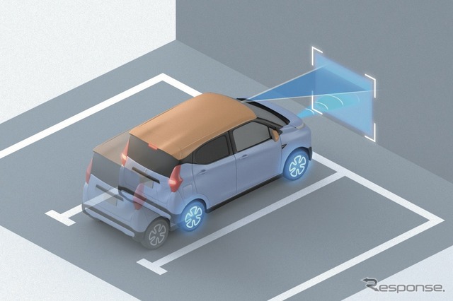 三菱eKクロスEV：踏み間違い衝突防止アシスト