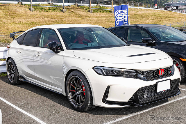 ホンダ シビック TYPE R×レイズ ボルクレーシング CE28SL