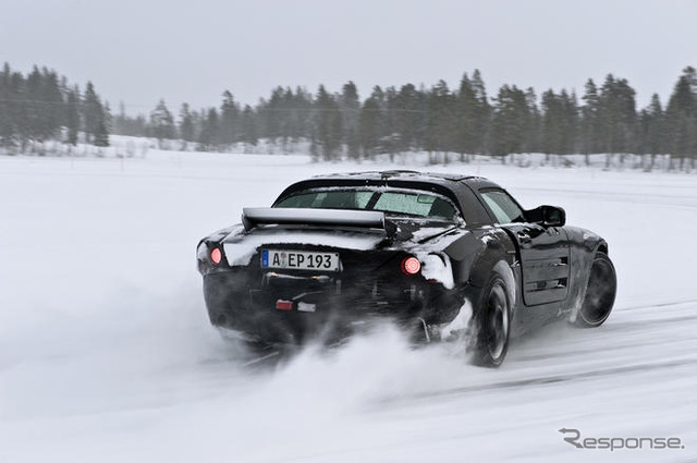 メルセデスベンツ SLS AMG…ガルウイングの新型スーパーカー