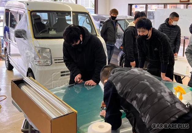 飛び石やキズ防止で注目を集める「プロテクションフィルム」施工講習会、北海道札幌市で初開催…5/22・23・24【参加申込受付中】