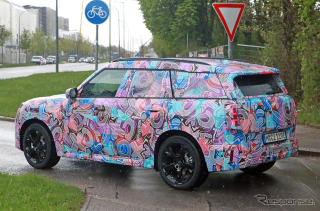 MINI クロスオーバーEV 次期型プロトタイプ(スクープ写真)