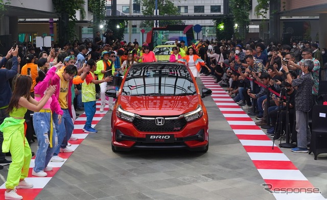 ホンダ・ブリオ 改良新型の「RS」