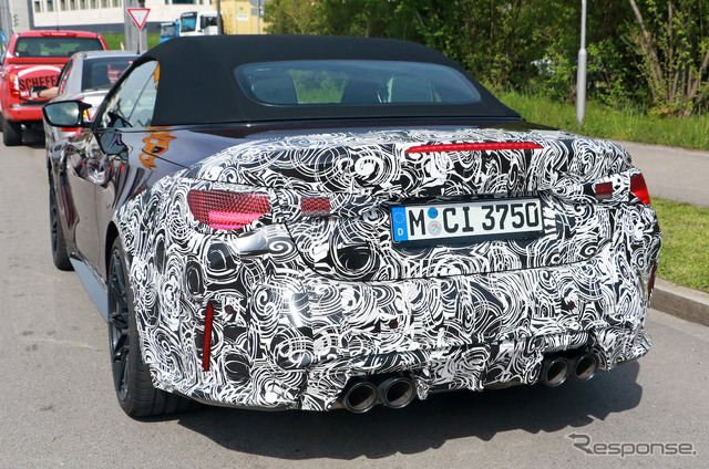 BMW M4カブリオレ 改良新型プロトタイプ(スクープ写真)