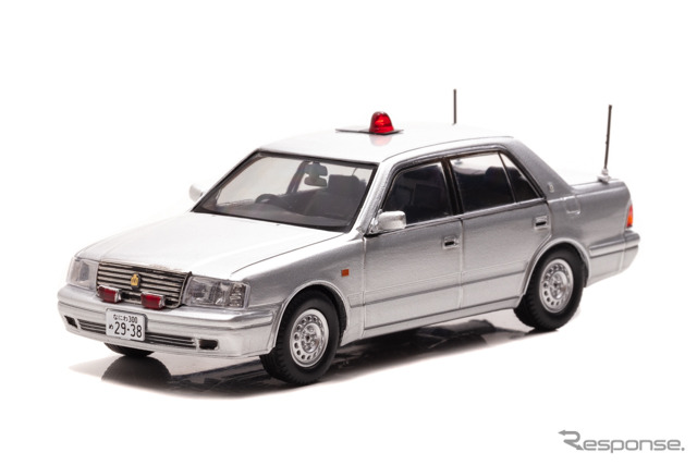 RAI'S 1/43 トヨタ クラウン(JZS 155Z)2000 大阪府警察交通部交通機動隊(覆面 銀)