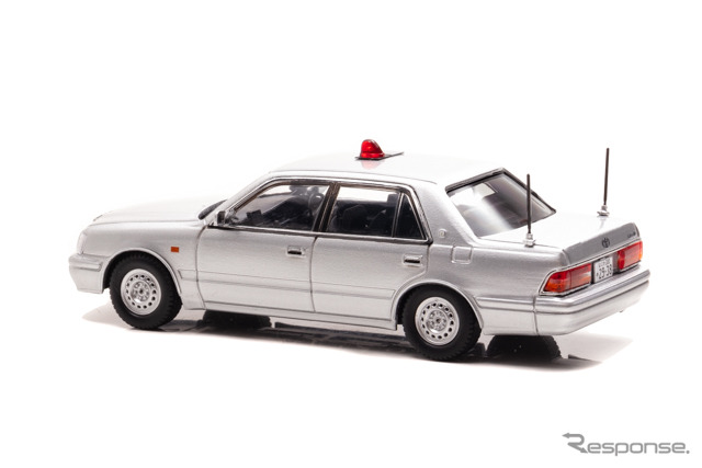 RAI'S 1/43 トヨタ クラウン(JZS 155Z)2000 大阪府警察交通部交通機動隊(覆面 銀)