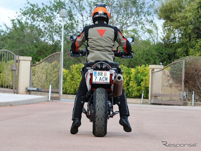 KTM 890SMT