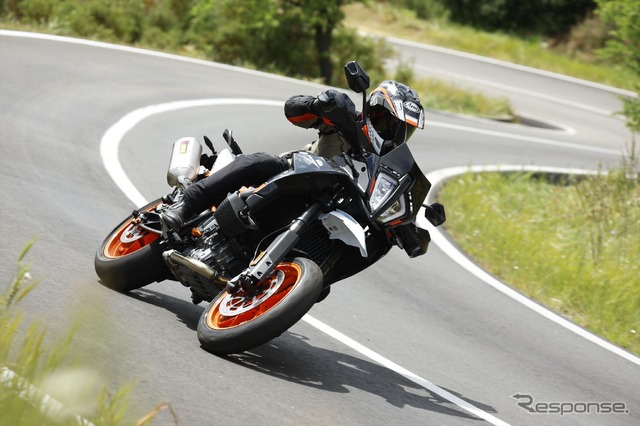 KTM 890SMT