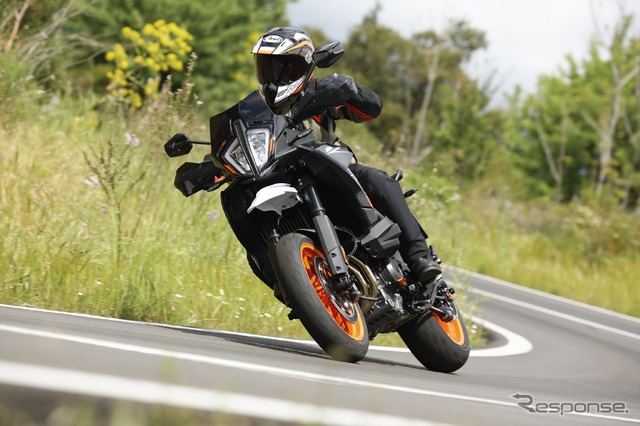 KTM 890SMT