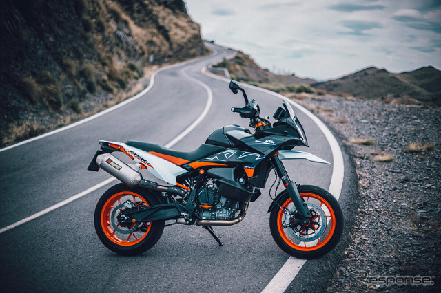 KTM 890SMT