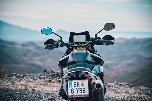 KTM 890SMT