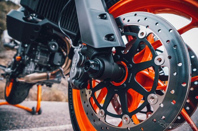 KTM 890SMT