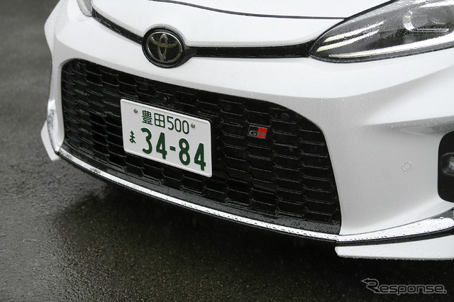 トヨタ アクア GRスポーツ