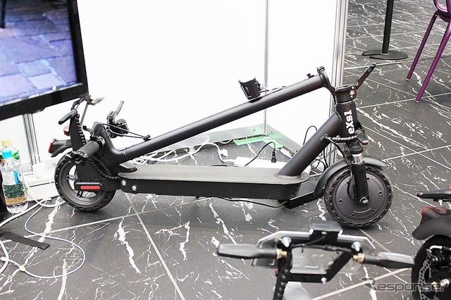 カスタムジャパン(BICYCLE-E MOBILITY CITY EXPO 2023 新宿住友ビル三角広場 5月12・13日)