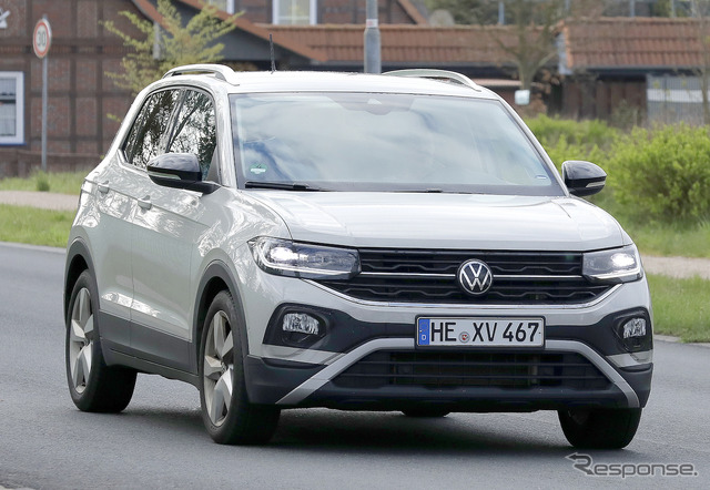 VW T-Cross 改良新型プロトタイプ(スクープ写真)