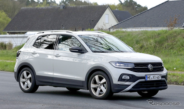 VW T-Cross 改良新型プロトタイプ(スクープ写真)