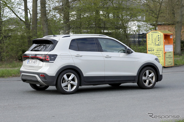 VW T-Cross 改良新型プロトタイプ(スクープ写真)