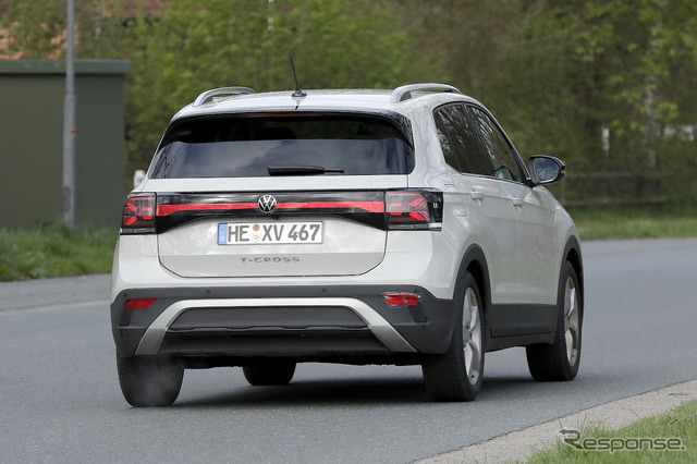 VW T-Cross 改良新型プロトタイプ(スクープ写真)