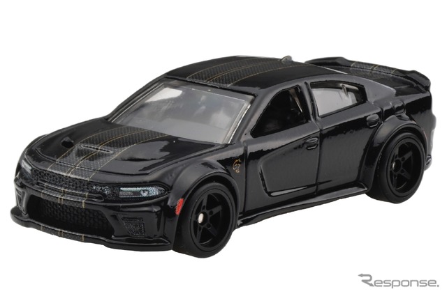 ダッジ・チャージャーSRT ヘルキャット・ワイドボディ(5月20日発売)
