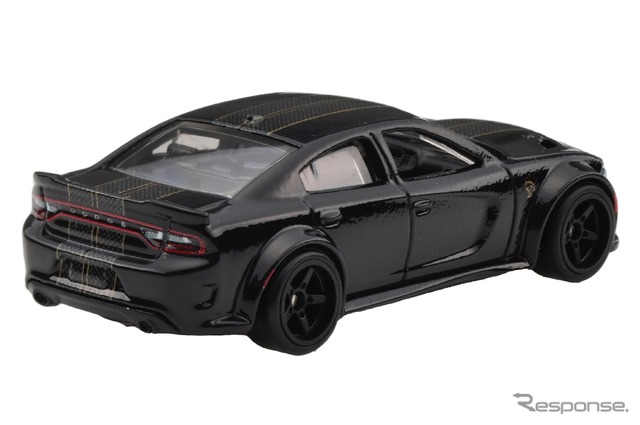 ダッジ・チャージャーSRT ヘルキャット・ワイドボディ(5月20日発売)