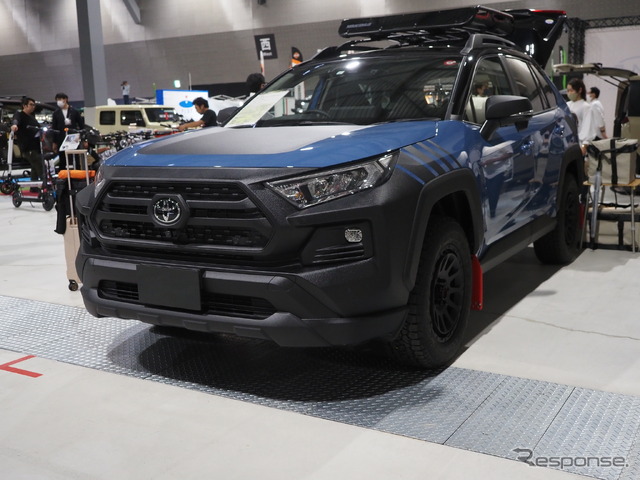 RAV4特別仕様車アドベンチャー「オフロードパッケージ2」