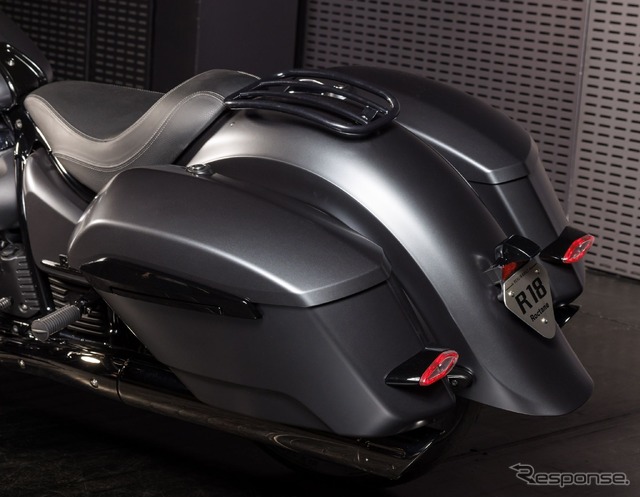 BMW R18 Roctane
