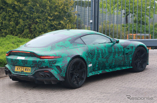 アストンマーティン ヴァンテージ 後継モデルのプロトタイプ(スクープ写真)