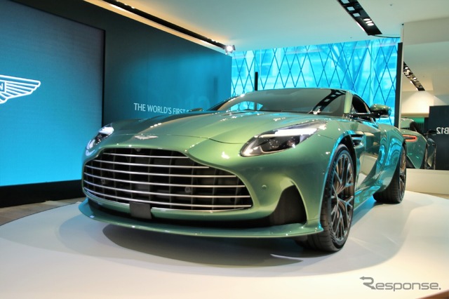 アストンマーティン DB12