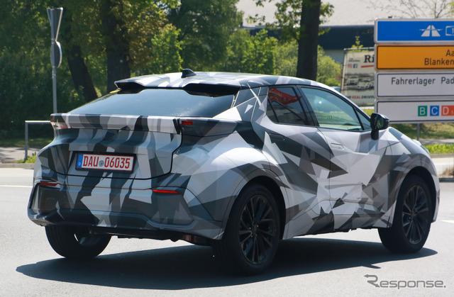 トヨタ C-HR 次期型プロトタイプ(スクープ写真)