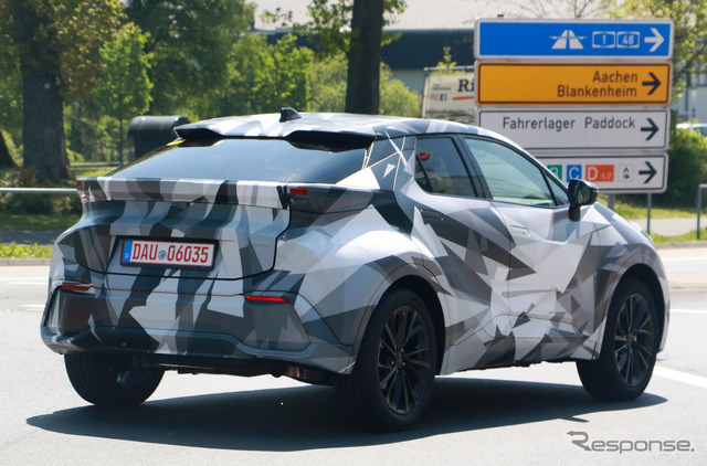 トヨタ C-HR 次期型プロトタイプ(スクープ写真)