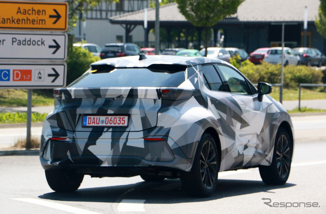 トヨタ C-HR 次期型プロトタイプ(スクープ写真)