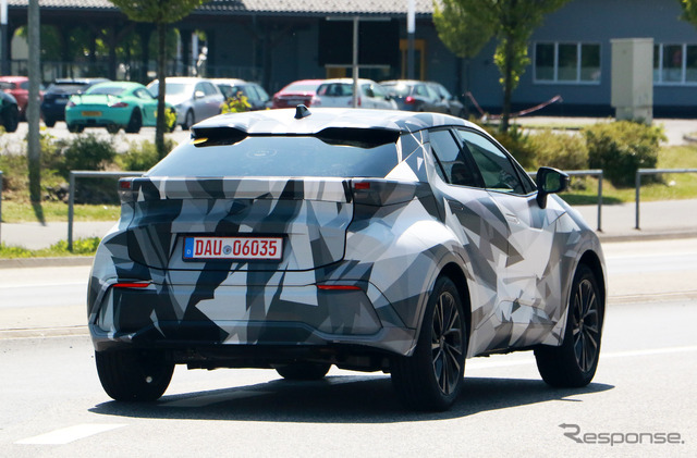 トヨタ C-HR 次期型プロトタイプ(スクープ写真)