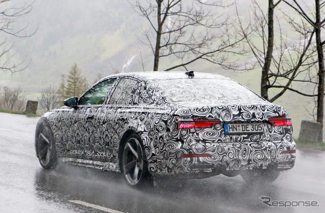 アウディ RS7 次期型と思われるプロトタイプ車両(スクープ写真)